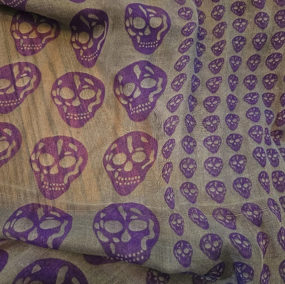 Grey And Purple‎ Skull Scarf